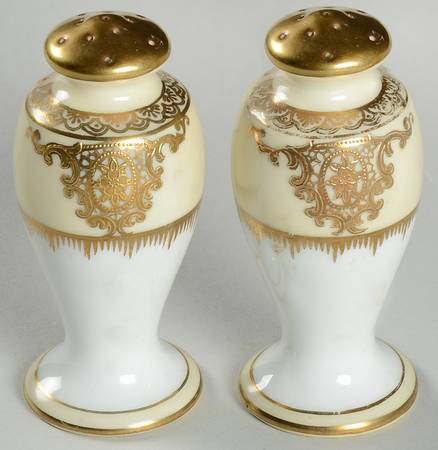 Goldlinda Salt & Pepper Set