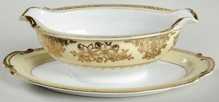 Goldlinda Gravy Boat with Attached Underplate