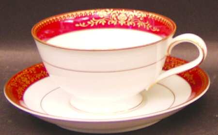 Goldmere Footed Cup & Saucer Set
