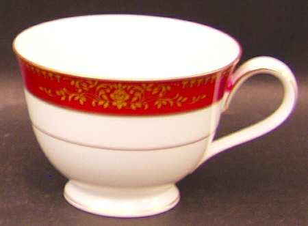 Goldmere Footed Cup