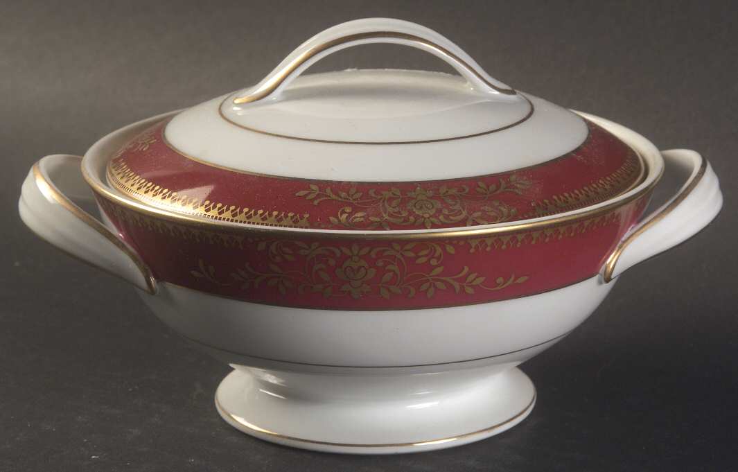 Goldmere Sugar Bowl & Lid