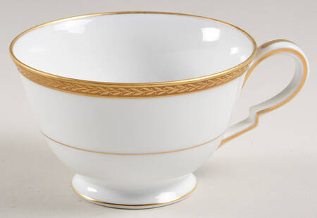 Goldream Footed Cup