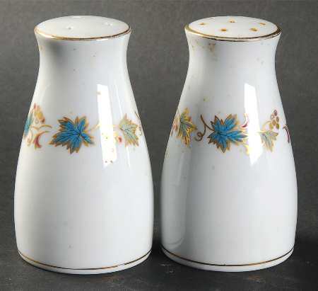Goldvine Salt & Pepper Set