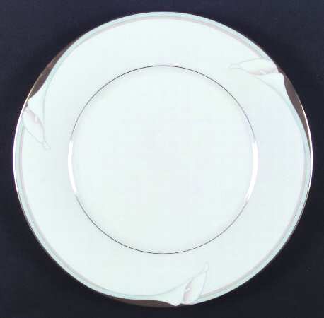 Golden Lily by Noritake