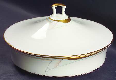 Golden Lily Round Covered Vegetable