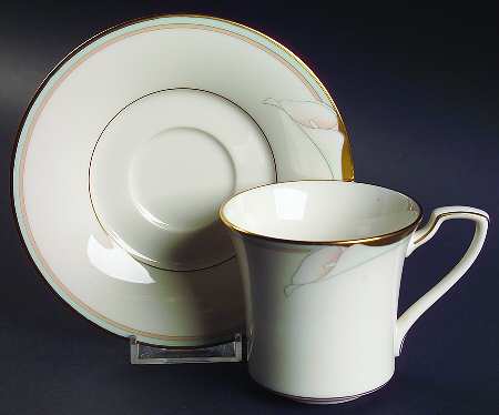 Golden Lily Flat Cup & Saucer Set
