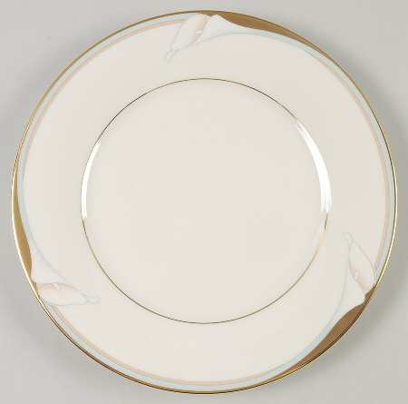 Golden Lily Salad Plate