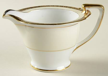 Goldnoir Creamer