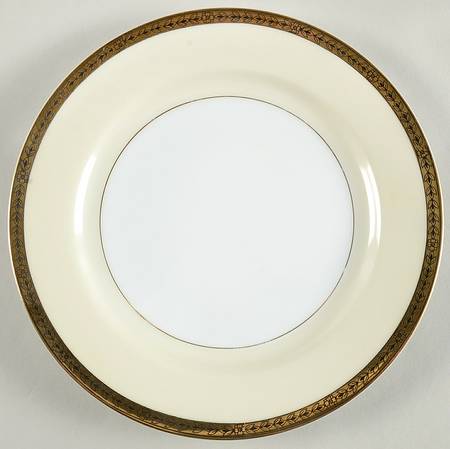 Goldnoir Luncheon Plate