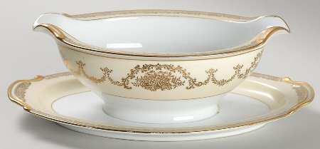 Gold Queen Gravy Boat with Attached Underplate