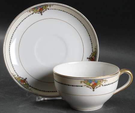 Gotham (Gold) Oversized Cup & Saucer Set