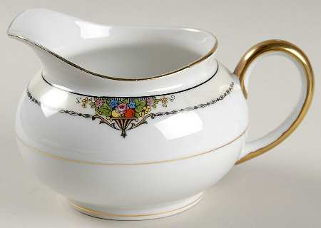 Gotham (Gold) Creamer