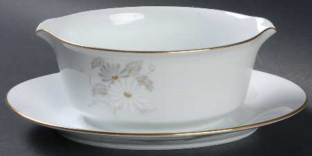 Grace Gravy Boat with Attached Underplate