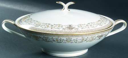 Gracelyn Round Covered Vegetable