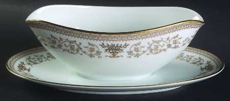 Gracelyn Gravy Boat with Attached Underplate