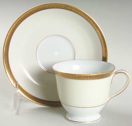 Gracewood Footed Demitasse Cup & Saucer Set