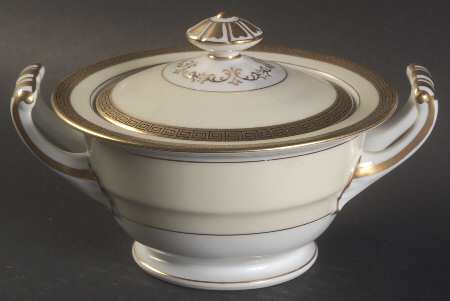 Gracewood Sugar Bowl & Lid