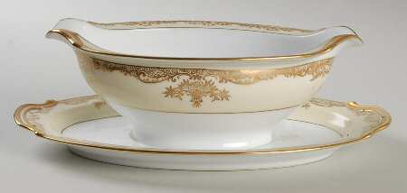Grafton Gravy Boat with Attached Underplate