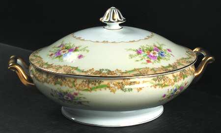 Gramatan Round Covered Vegetable