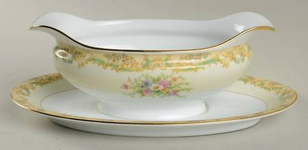 Gramatan Gravy Boat with Attached Underplate