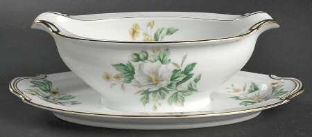 Gramercy Gravy Boat with Attached Underplate