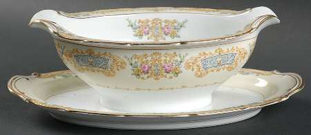 Grandeur Gravy Boat with Attached Underplate