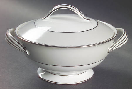 Grayburn Sugar Bowl & Lid