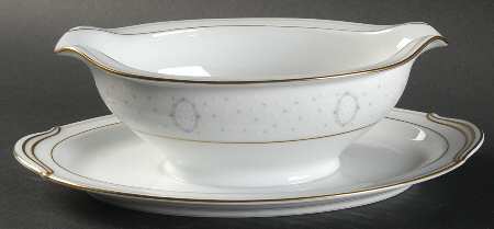 Graymont Gravy Boat with Attached Underplate