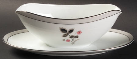 Grayson Gravy Boat with Attached Underplate