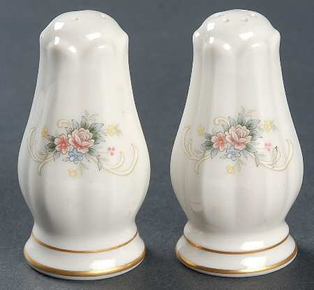 Greelay Salt & Pepper Set