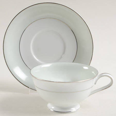 Greencourt Footed Cup & Saucer Set