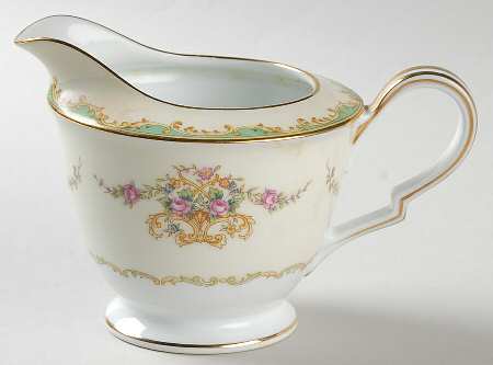 Greenbrier Creamer