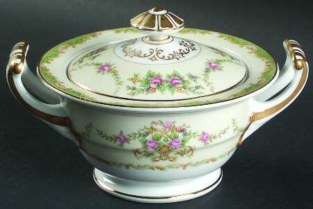 Greenbriar Sugar Bowl & Lid