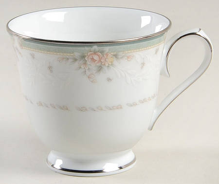 Greenbrier Footed Cup