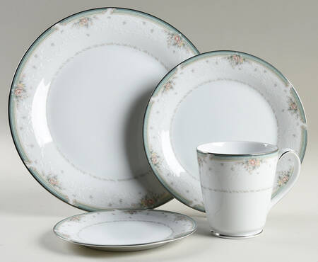 Greenbrier 4 Piece Place Setting