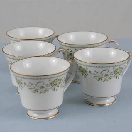 Green Hill Footed Cup