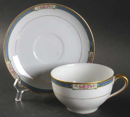 Grosvenor Oversized Cup & Saucer Set