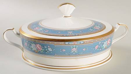 Grand Terrace Round Covered Vegetable