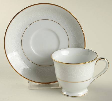 Guenevere Footed Demitasse Cup & Saucer Set