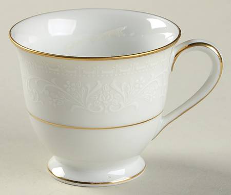 Guenevere Footed Demitasse Cup