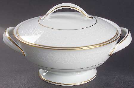 Guenevere Sugar Bowl & Lid