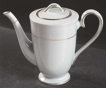Guenevere Small Coffee Pot & Lid