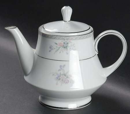 Hailey Teapot & Lid