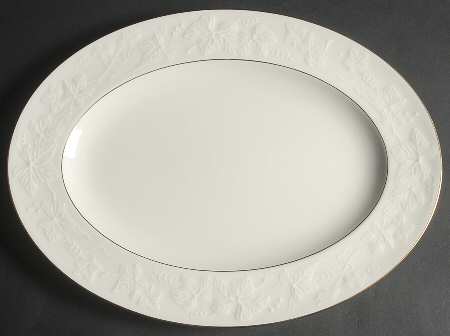Halls of Ivy (Gold Trim) 16" Oval Serving Platter