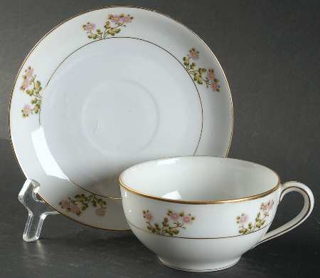 Hakone Flat Cup & Saucer Set