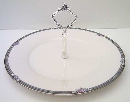 Halifax Round Serving Plate with Handle (DP)