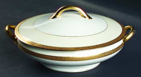 Halcyon Round Covered Vegetable