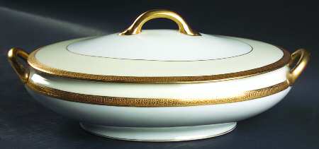 Halcyon Oval Covered Vegetable