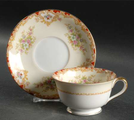 Hampton Footed Cup & Saucer Set
