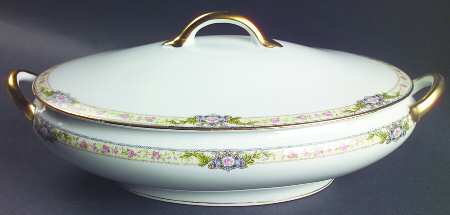 Hanover Oval Covered Vegetable